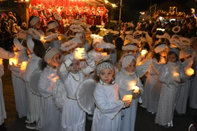 Foto des Albums: Christkindlmarkt am 1. Adventwochenende