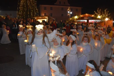 Foto des Albums: Christkindlmarkt am 1. Adventwochenende