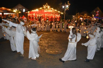 Foto des Albums: Christkindlmarkt am 1. Adventwochenende