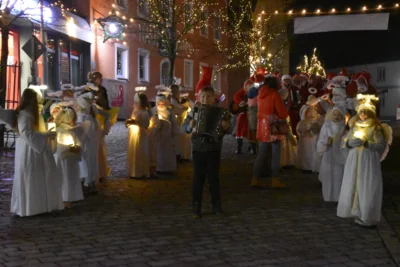 Foto des Albums: Christkindlmarkt am 1. Adventwochenende