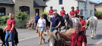 Umzug  (Bild vergr&ouml;&szlig;ern)