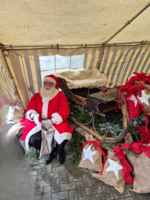 Weihnachtsmann  (Bild vergr&ouml;&szlig;ern)