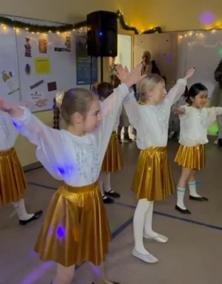 Foto des Albums: (Weihnachts-)Tag der offenen Tür
