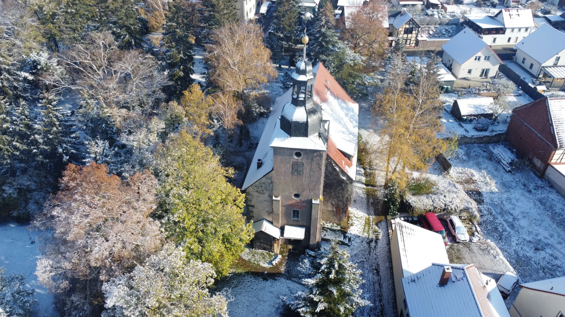 Bild: Kirche Sankt Lukas von oben