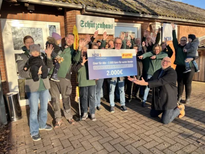 Foto des Albums: Einer für Alle – 2.000 Euro für Euren (UNSEREN!!!!) Verein