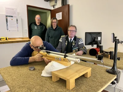 Foto des Albums: Einer für Alle – 2.000 Euro für Euren (UNSEREN!!!!) Verein