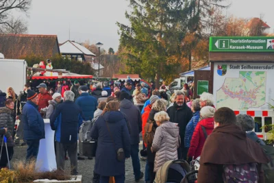 Karaseks Weihnachtsmarkt  (Bild vergr&ouml;&szlig;ern)
