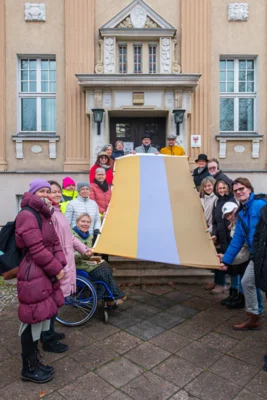 Foto des Albums: Fahnenhissung zum „Internationalen Tag der Menschen mit Behinderung