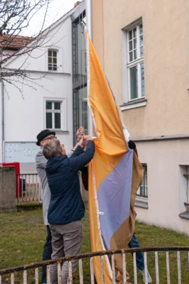Foto des Albums: Fahnenhissung zum „Internationalen Tag der Menschen mit Behinderung