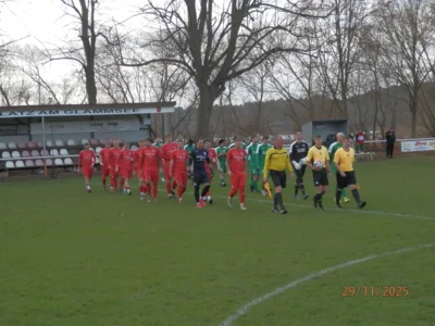 Auflaufen zum letzten Saisonheimspiel Warin gegen G&uuml;strow II. 