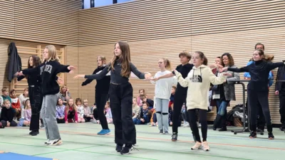 Foto des Albums: Eröffnung der Turnhalle