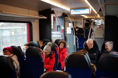Per S-Bahn zum START  (Bild vergr&ouml;&szlig;ern)
