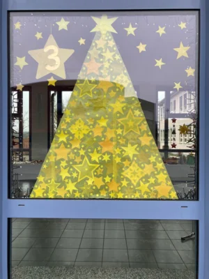 Foto des Albums: Adventsfenster mit Adventsbasar