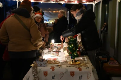 Foto des Albums: Weihnachtsmarkt vor dem Bürgerhaus in Groß Oßnig 2025