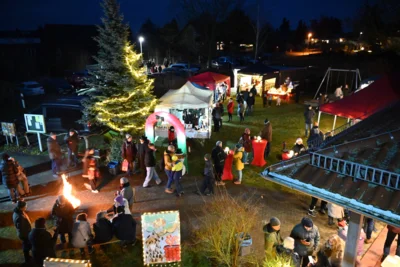 Foto des Albums: Weihnachtsmarkt vor dem Bürgerhaus in Groß Oßnig 2025