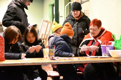 Foto des Albums: Weihnachtsmarkt vor dem Bürgerhaus in Groß Oßnig 2025