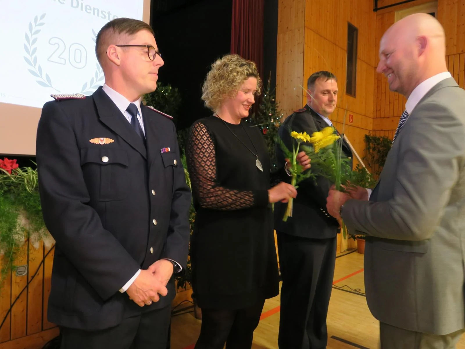 Bild: Ehrung 20 Jahre Treue Dienste. Foto: Stadt Calau / Jan Hornhauer
