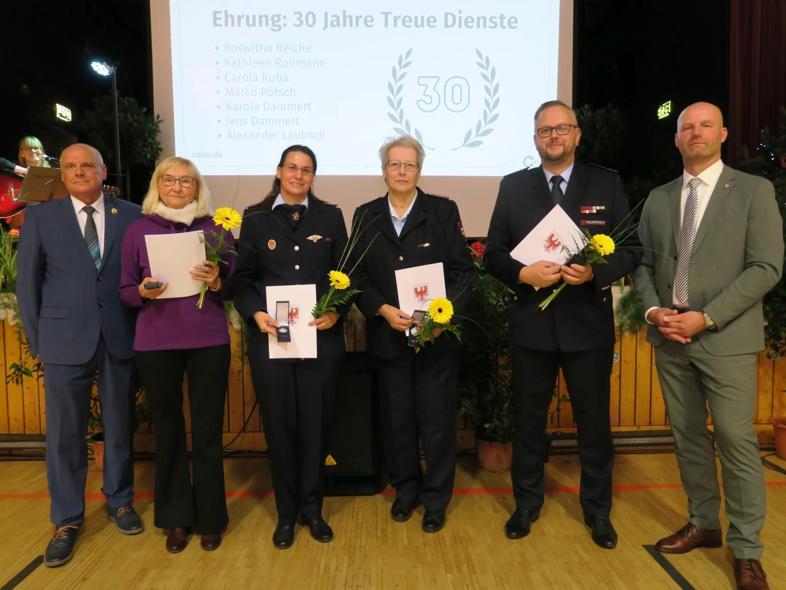 Bild: Ehrung 30 Jahre Treue Dienste. Foto: Stadt Calau / Jan Hornhauer