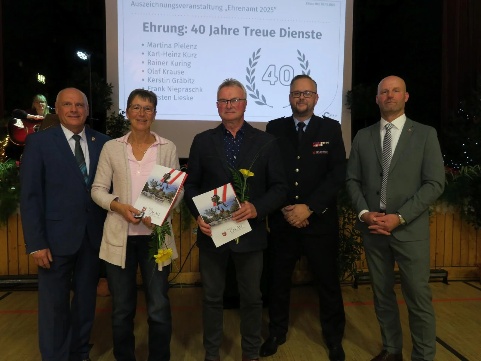 Bild: Ehrung 40 Jahre Treue Dienste. Foto: Stadt Calau / Jan Hornhauer
