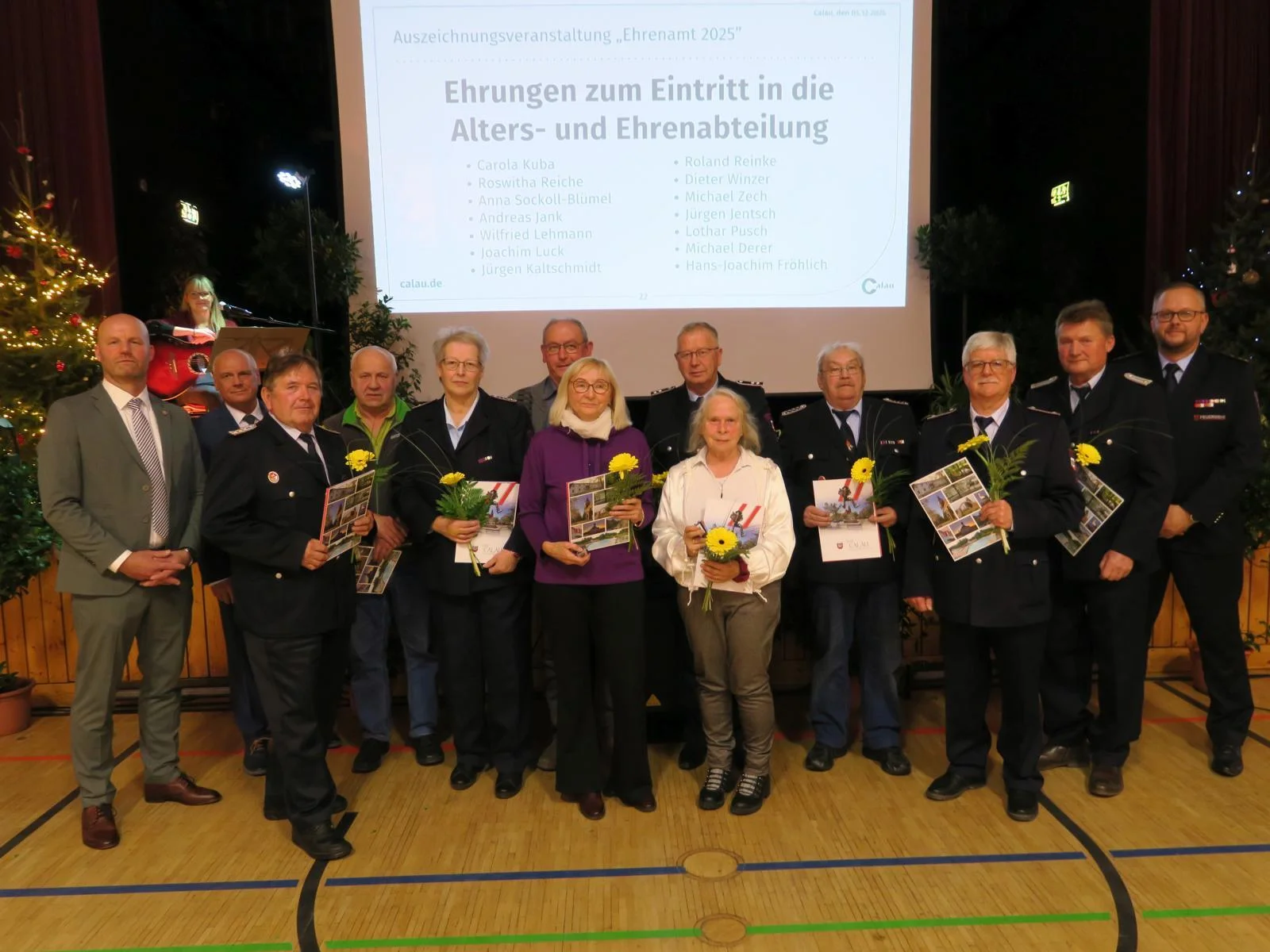 Bild: Eintritte in die Alters- und Ehrenabteilung. Foto: Stadt Calau / Jan Hornhauer
