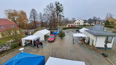 Foto des Albums: 2. Weihnachtsbaum-Anleuchten