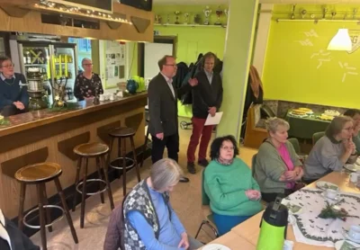 Begr&uuml;&szlig;ung zum Adventscaf&eacute; durch Uwe Richter  (Bild vergr&ouml;&szlig;ern)
