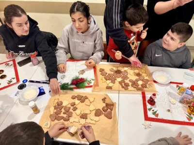 Foto des Albums: Kids aus dem Soldiner Kiez beim Weihnachtsbacken