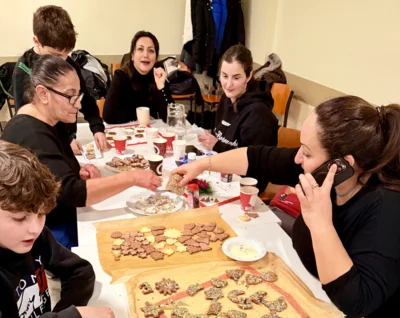 Foto des Albums: Kids aus dem Soldiner Kiez beim Weihnachtsbacken