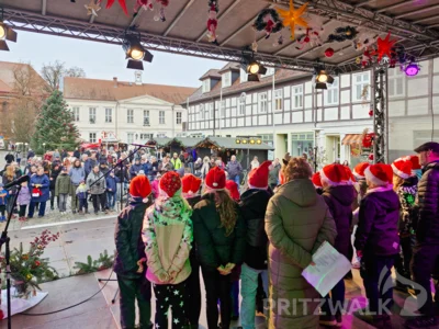 Foto des Albums: Impressionen vom Pritzwalker Weihnachtsmarkt (10.12.2025)