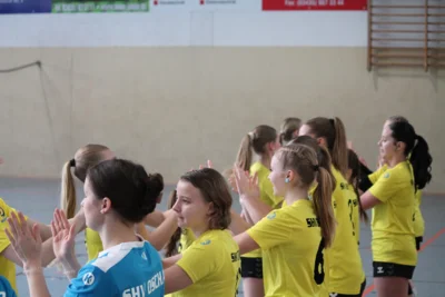 Foto des Albums: Starker Auftritt nach nervösem Start: Oschatzer C-Mädels schlagen Weißeritztal deutlich