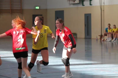 Foto des Albums: Starker Auftritt nach nervösem Start: Oschatzer C-Mädels schlagen Weißeritztal deutlich