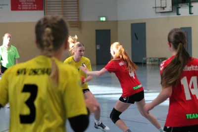 Foto des Albums: Starker Auftritt nach nervösem Start: Oschatzer C-Mädels schlagen Weißeritztal deutlich