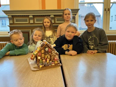 Foto des Albums: Projekt Lebkuchenhaus Klasse 3a 12/25