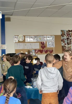 Foto des Albums: Musik & Kunst Schule in Jahrgang 1