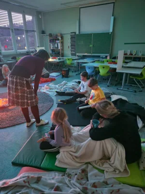 Foto des Albums: Adventsklänge - ein besonderes Klangerlebnis im Schulhaus