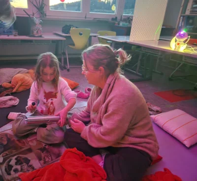 Foto des Albums: Adventsklänge - ein besonderes Klangerlebnis im Schulhaus