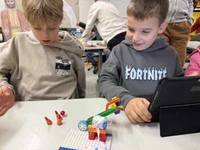 Lego-Robotics-Pr&auml;sentation  (Bild vergr&ouml;&szlig;ern)