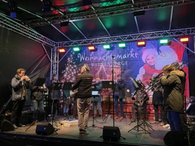 Foto des Albums: Weihnachtsmarkt und Weihnachtssingen 2025 I Fotos: Marius Göttsching,, Martin Ferch