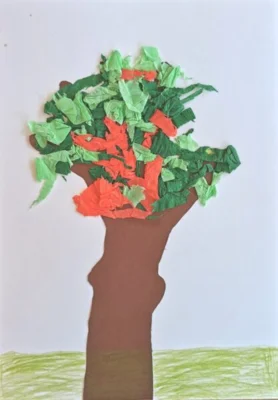 Foto des Albums: Grundschulkinder malen Apfelbilder