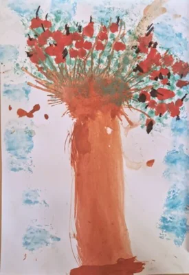 Foto des Albums: Grundschulkinder malen Apfelbilder