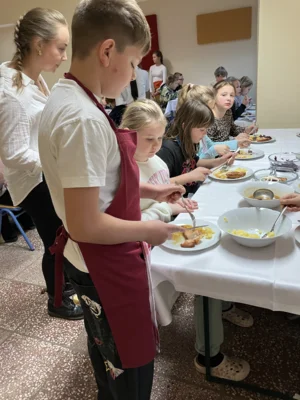 Foto des Albums: Weihnachtsessen und Benimmkurs