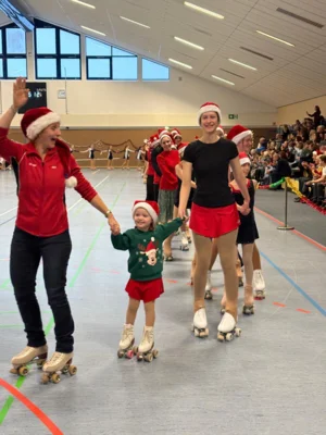 Foto des Albums: Weihnachtsschaulaufen 2025 (13.12.2025)
