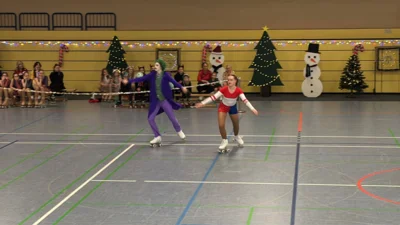 Foto des Albums: Weihnachtsschaulaufen 2025 (13.12.2025)