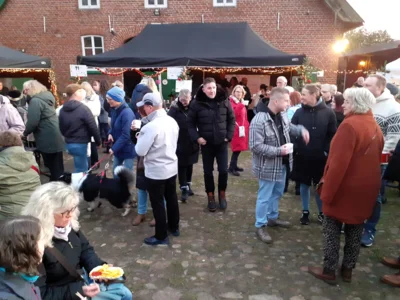 Foto des Albums: Tierbescherung und Weihnachtsmarkt 2025