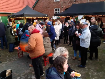 Foto des Albums: Tierbescherung und Weihnachtsmarkt 2025