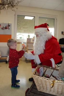 Foto des Albums: Weihnachtsmann und Winterwanderung