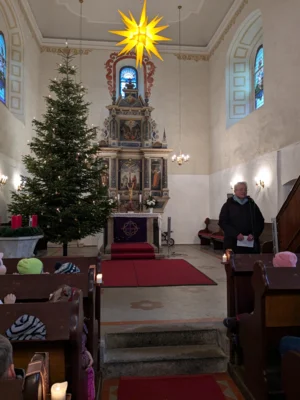 Foto des Albums: Gemeinsames Weihnachtssingen in der Kirche