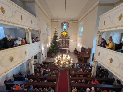 Foto des Albums: Gemeinsames Weihnachtssingen in der Kirche