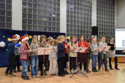 Foto des Albums: Weihnachtsfeier Teil 1