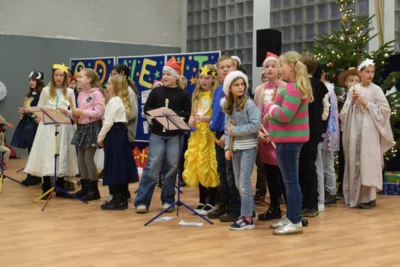 Foto des Albums: Weihnachtsfeier Teil 1